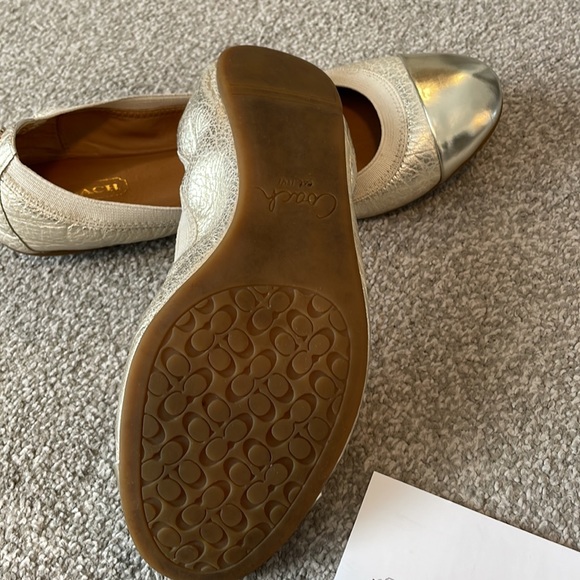 Coach Dalia Gold tone leather Flats size 6 - Picture 5 of 10
